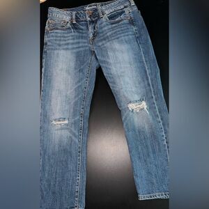 American Eagle Cropped Boy Fit Distressed Denim Jeans size 2 EUC